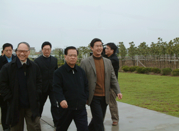 1639119754215935.gif 1639119754215935.gif